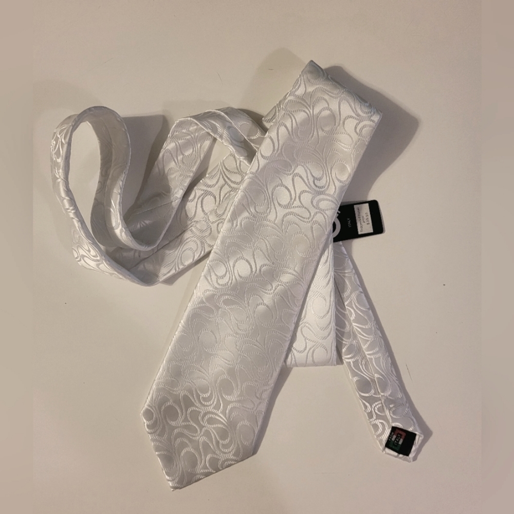 Brand Q Italian Traditional Tie - Picture 3 of 6